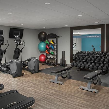 Hampton Inn Portland Downtown Waterfront Экстерьер фото
